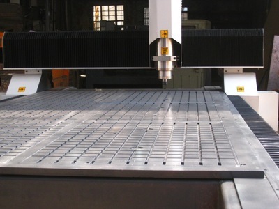 1325平雕機 高精度木工雕刻與切割的一體化解決方案